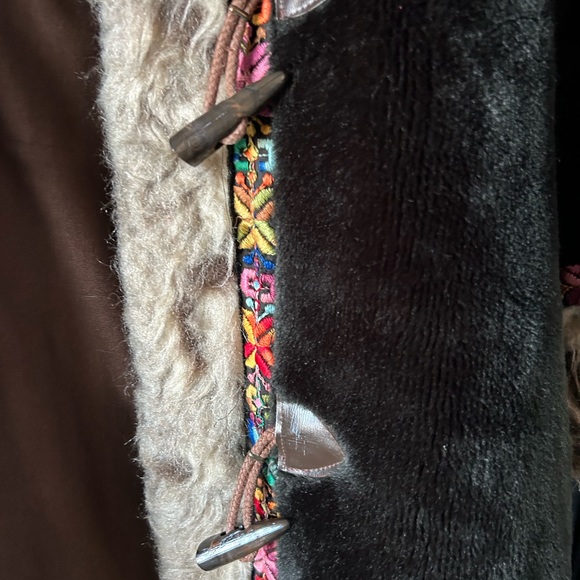 Vintage 70s Penny Lane Rustic Boho Embroidered Lined Fur Trim Coat XS-S, 2-6 - Picture 4 of 5